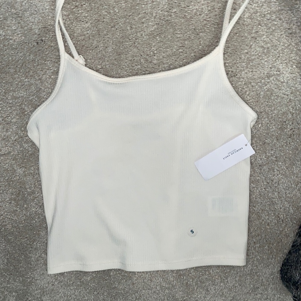 American Eagle crop top